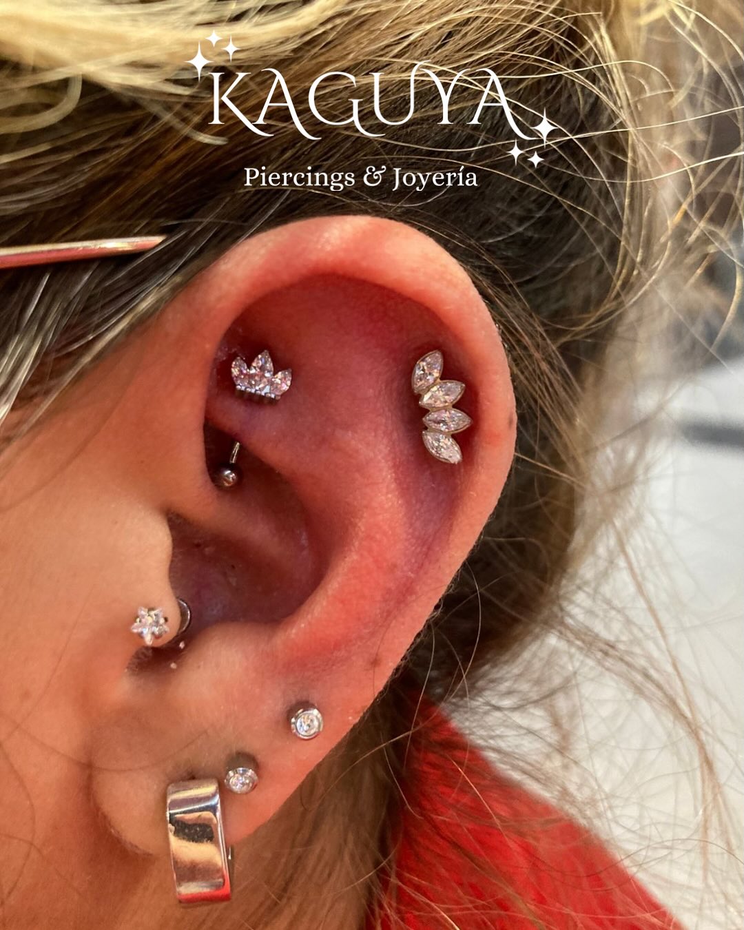 Piercings en oreja con joyería de titanio – Kaguya Toluca